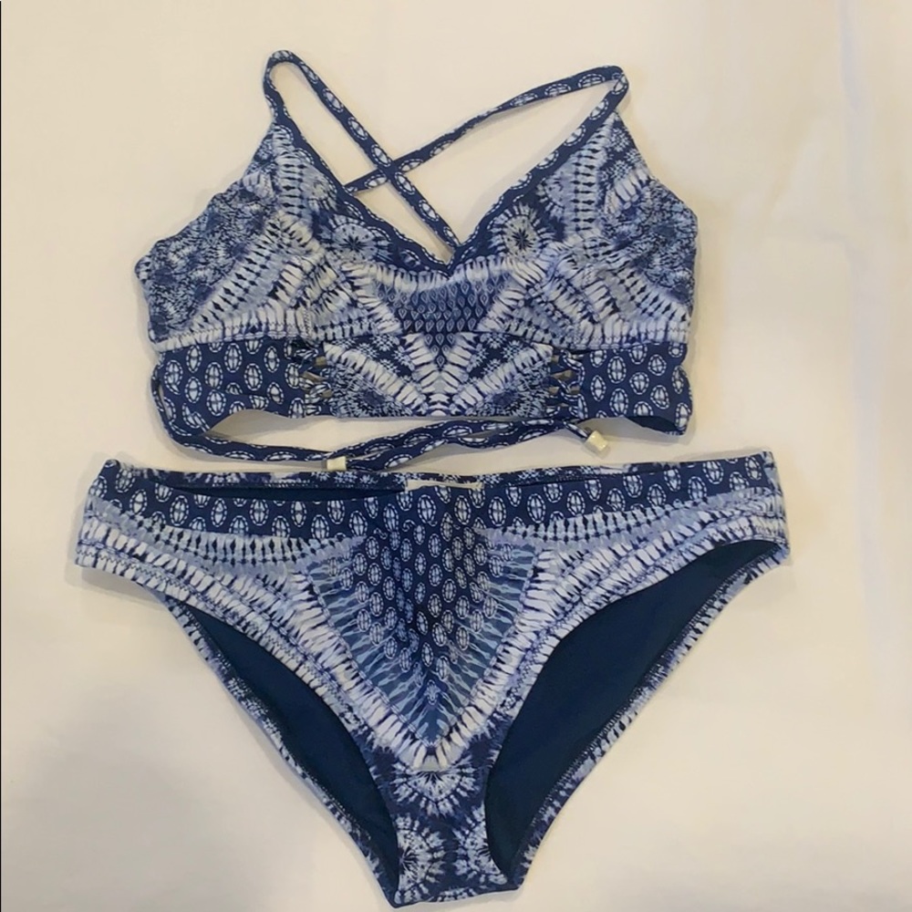 Jessica Simpson Two Piece Swimsuit (Top-M Bot-L)